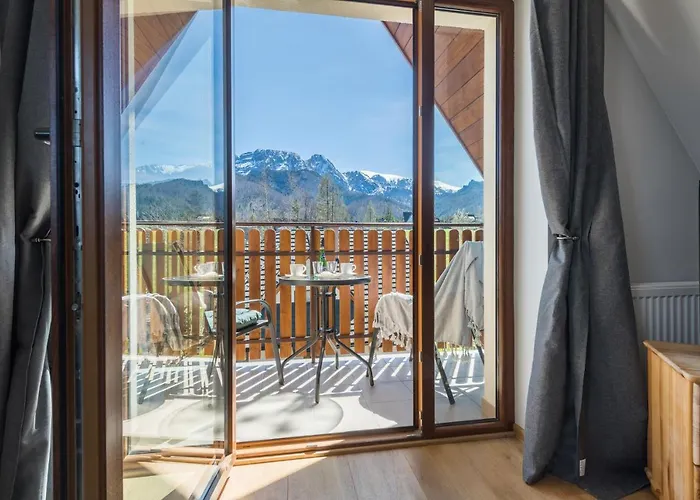 ホームステイ Zakatek